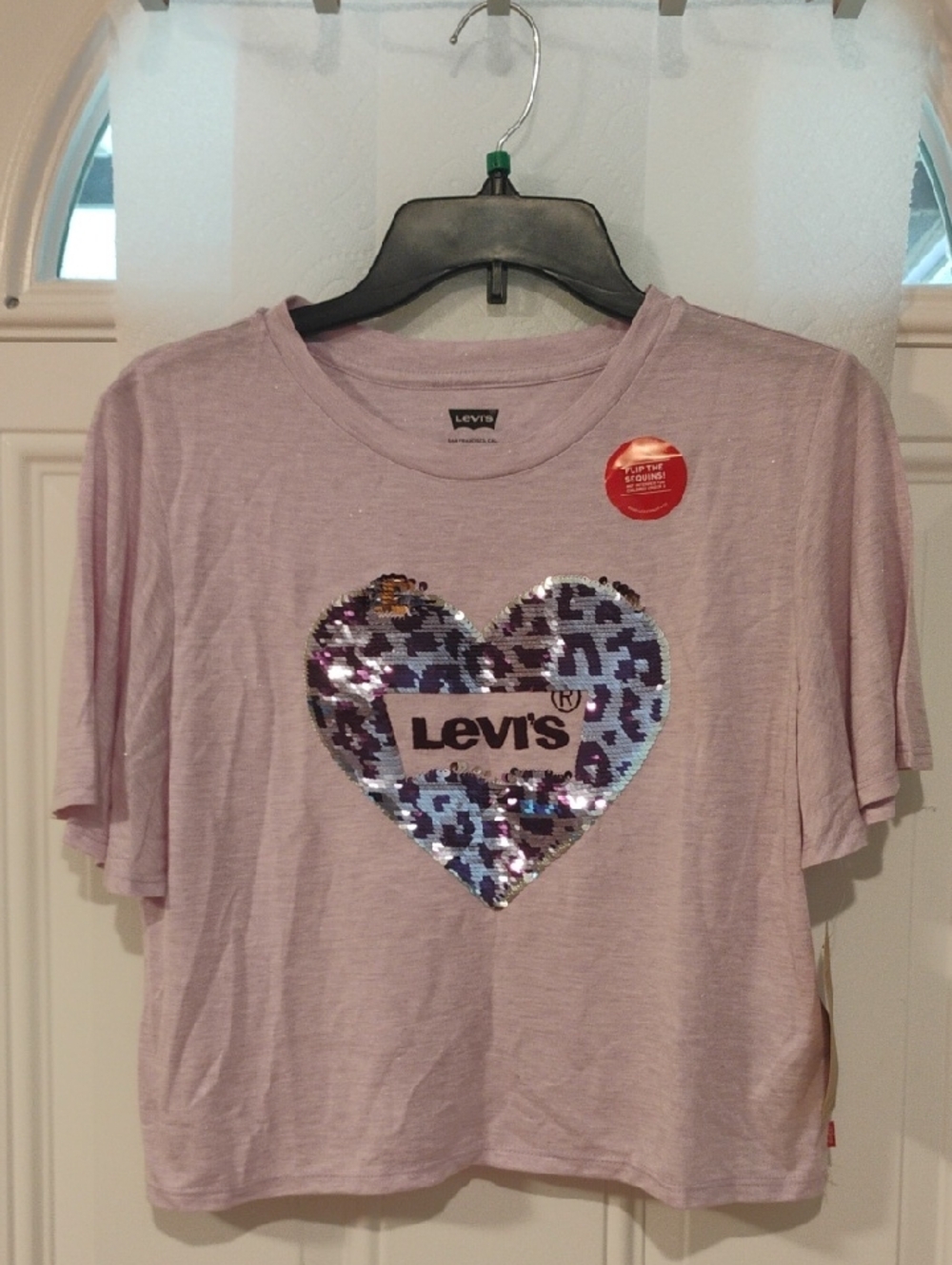 Girl's Levi's Lavender Short-Sleeve Cropped Tee with Sequin Heart Size Large NWT